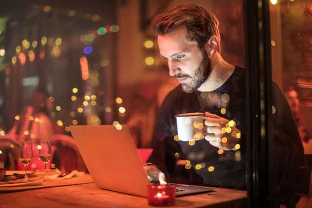 Best-performing platforms under a slower connection: Your Internet guide